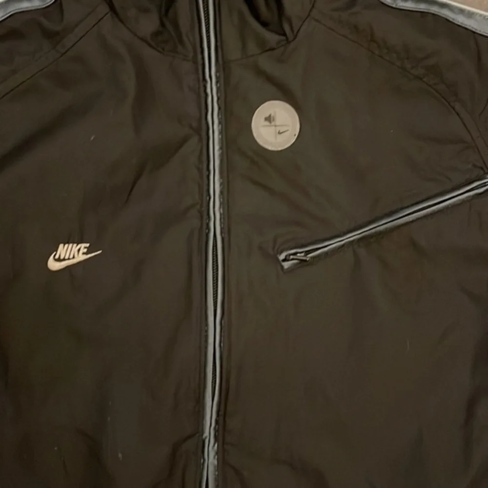 NIKE Youth Black Full Zip‎ Mulitiple Pockets Size 10-12 Medium